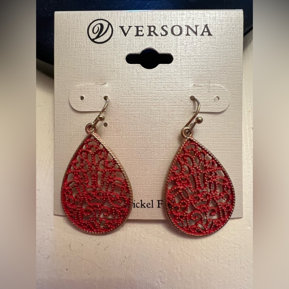 Versona Hibiscus Red and Gold Teardrop Earrings NWT
